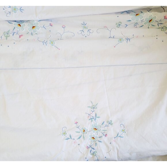 Vintage Linen Tablecloth Peacock Set With Embroidered Daisies Perma Press *READ* - Picture 15 of 16